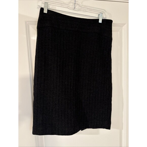 Banana Republic Dresses & Skirts - Banana Republic Black Wool Pencil Skirt Side Zip Size 8 Business